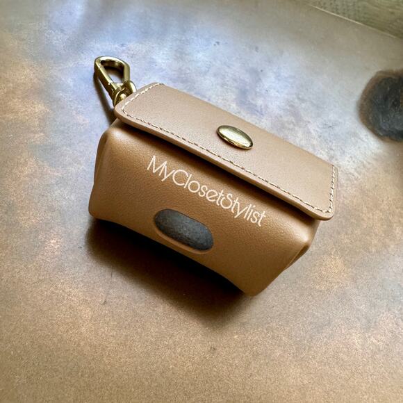 BANDOLIER AirPods Pro & Pro 2 Tan Case NEW RETIRED! Smooth Leather Gold Hardware - Picture 7 of 9